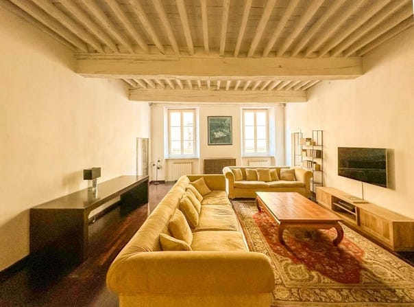 Camaiore, Tuscany 55041