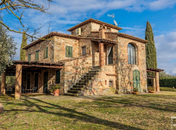Cortona, Tuscany 52044