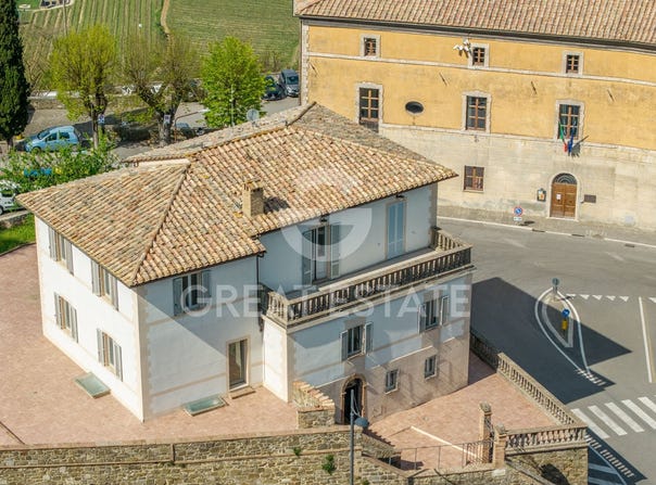 Montalcino, Tuscany 53024
