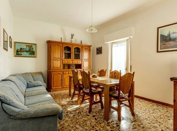 Montepulciano, Tuscany 53045