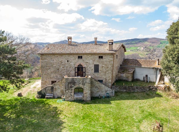 Gubbio, Umbria 06024
