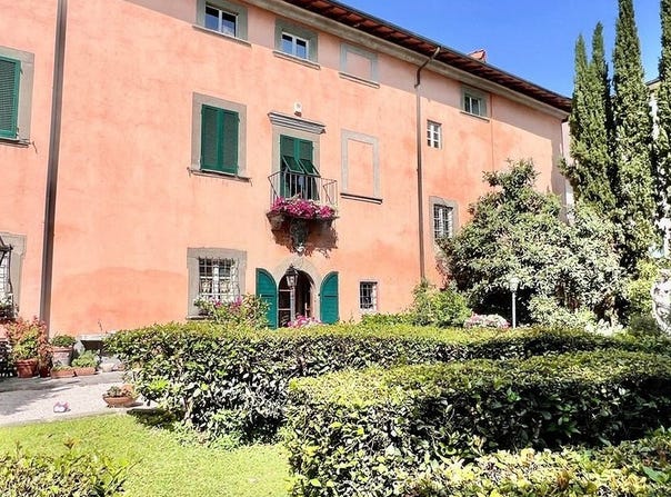 Pontedera, Tuscany 56025