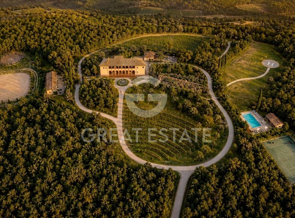 Sinalunga, Tuscany 53048