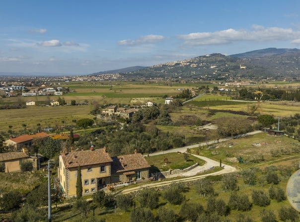 Cortona, Tuscany 52044