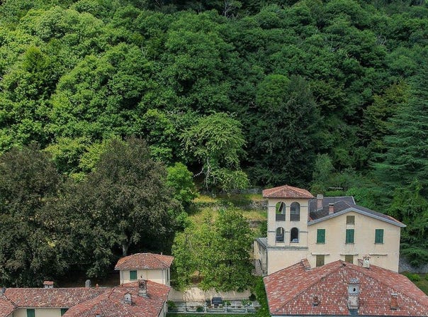 Castello Cabiaglio, Lombardy 21030