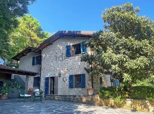 Pietrasanta, Tuscany 55045