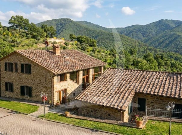 Sansepolcro, Tuscany 52037