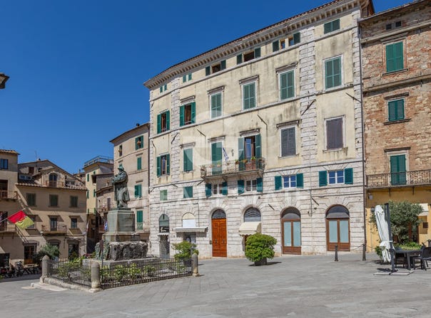 Sarteano, Tuscany 53047