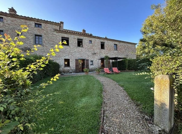 Cortona, Tuscany 52044