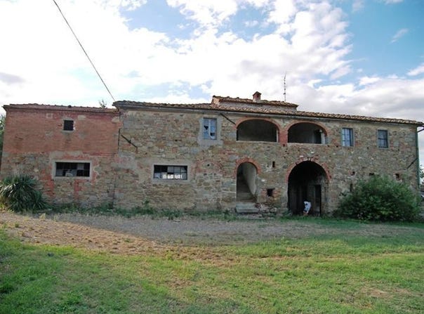 Arezzo, Tuscany 52100