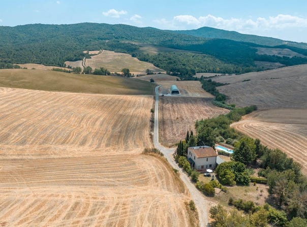 Volterra, Tuscany 56048