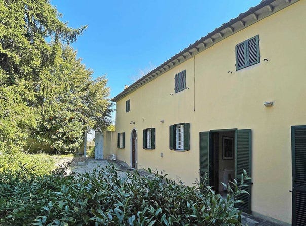 Crespina, Tuscany 56040