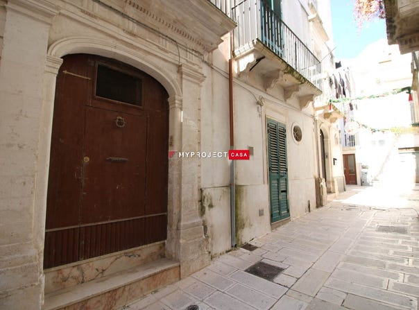 Martina Franca, Apulia 74015