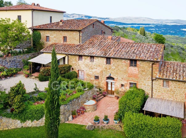 Montevarchi, Tuscany 52025