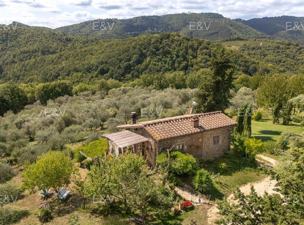 Montegonzi, Tuscany 52022