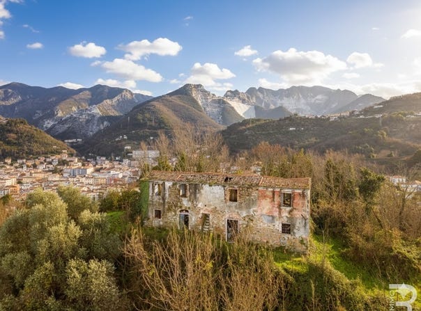 Carrara, Carrara, Tuscany 54033