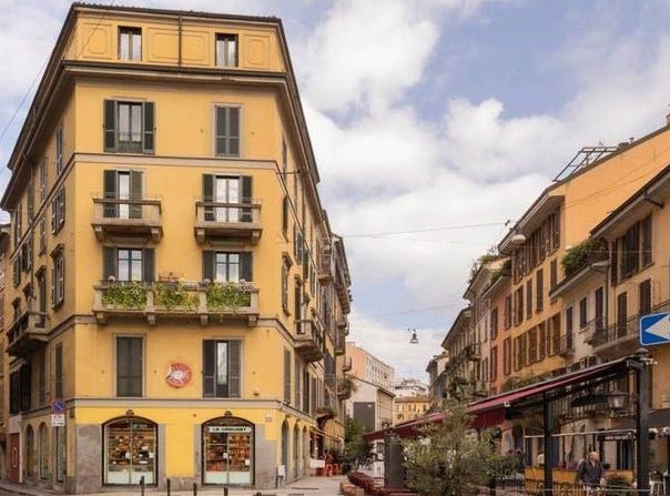 Milan, Lombardy 20121