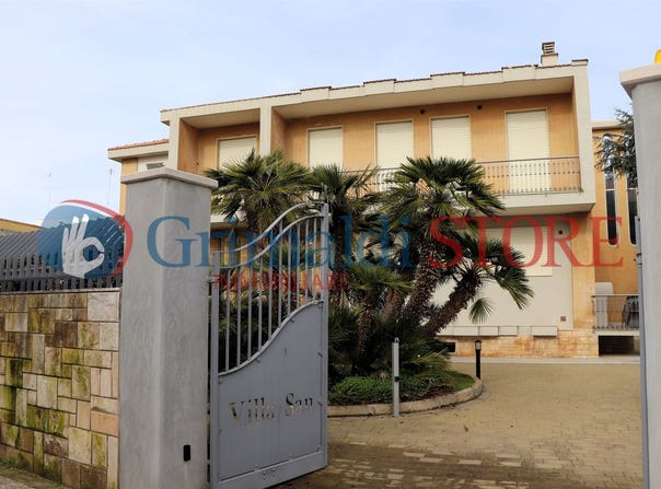 Squinzano, Apulia 73018