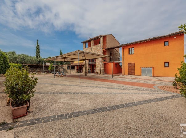 Montespertoli, Tuscany 50025