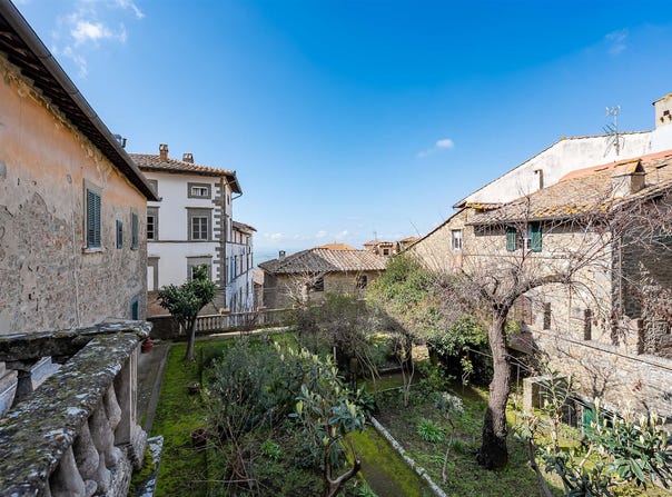 Cortona, Tuscany 52044