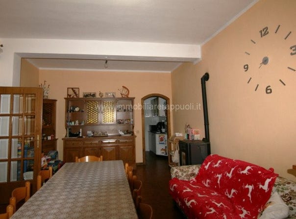 Bettolle, Tuscany 53048