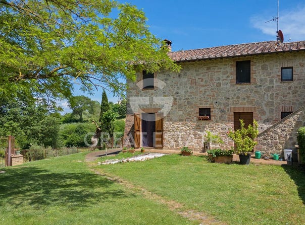Chiusi, Tuscany 53043