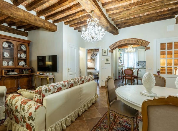 Montepulciano, Tuscany 53045