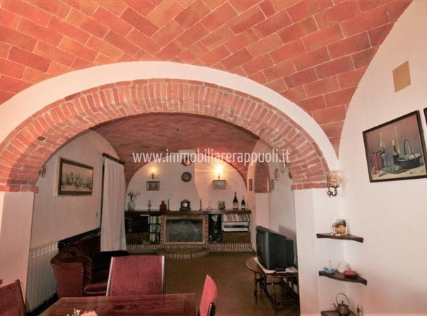 Sinalunga, Tuscany 53048