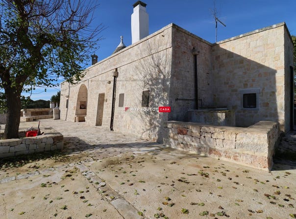 Cisternino, Apulia 72014