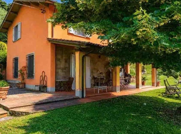 Lucca, Tuscany 55100