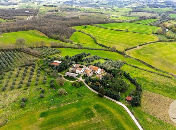 Cinigiano, Tuscany 58044