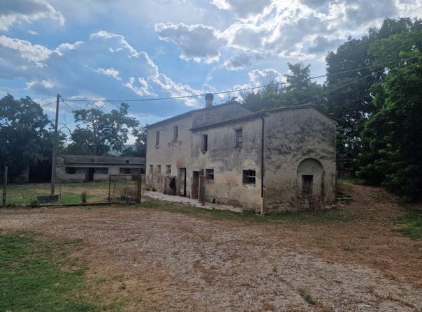 Lucignano, Tuscany 52046