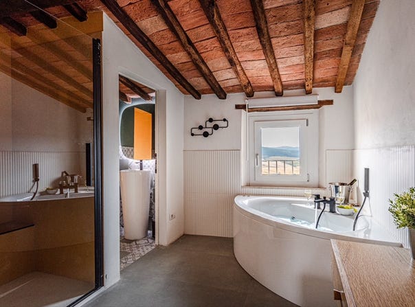 Lajatico, Tuscany 56030