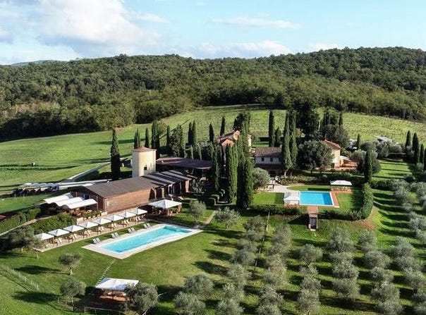 Bucine, Tuscany 52021
