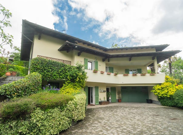 Varese, Lombardy 21100