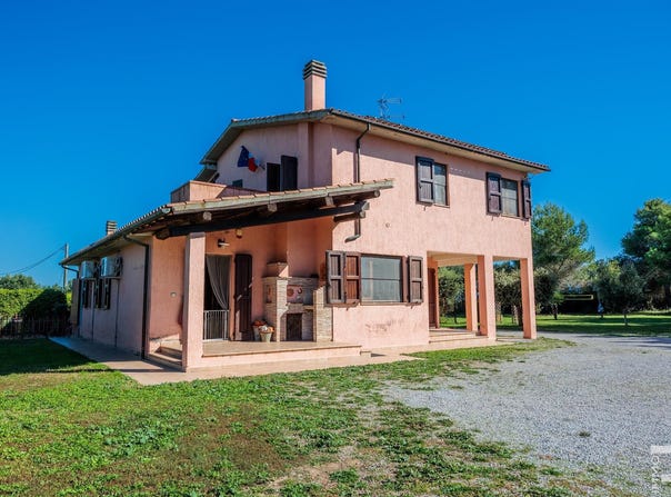 Orbetello, Tuscany 58010