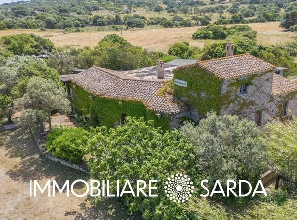 Palau, Sardinia 07020