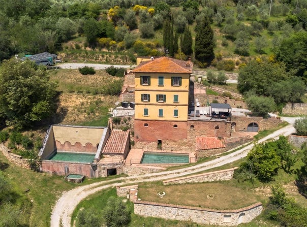 Sinalunga, Tuscany 53048