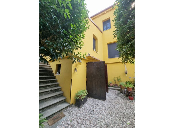 Fauglia, Tuscany 56043