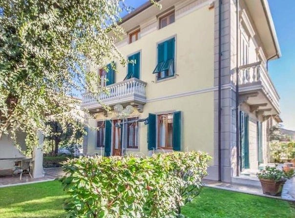 Lido di Camaiore, Tuscany 55041