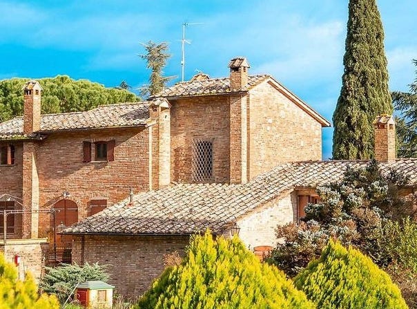 Chiusi, Tuscany 53043