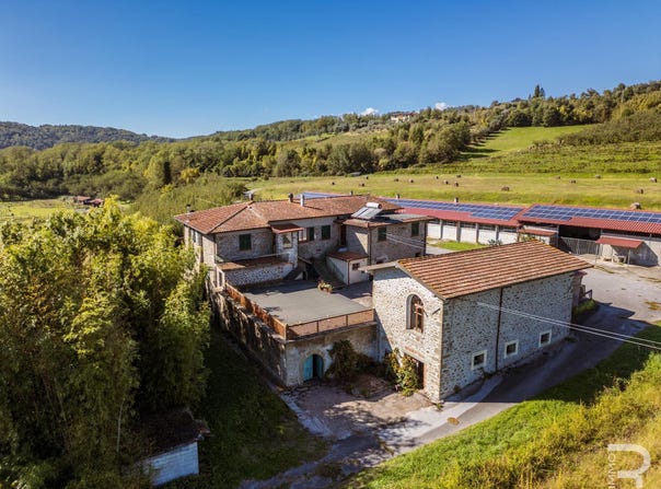 Fivizzano, Tuscany 54013