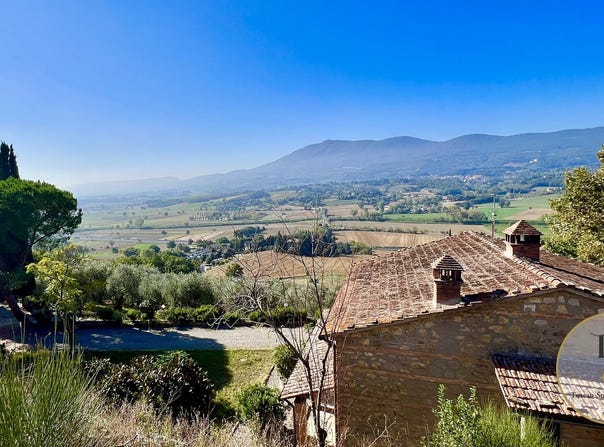Cetona, Tuscany 53040