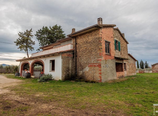 Cinigiano, Tuscany 58044