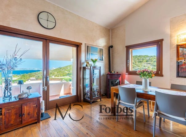 Palau, Sardinia 07020