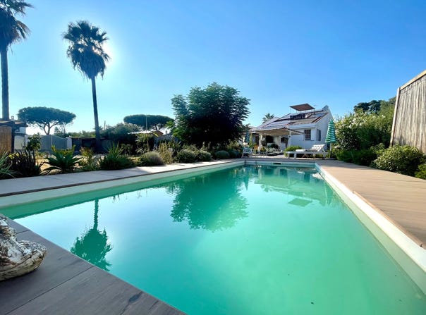 Sarroch, Sardinia 09018