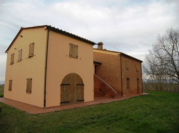 Arezzo, Tuscany 52100