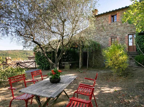 Bucine, Tuscany 52020
