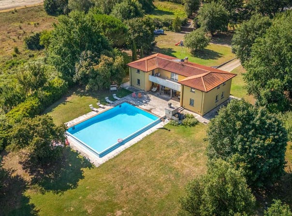 Arezzo, Tuscany 52100