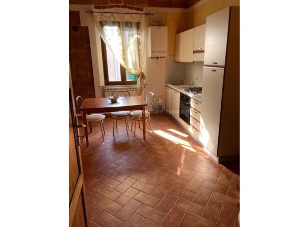Bettolle, Tuscany 53048